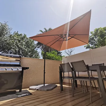 Maison Renovee A *
