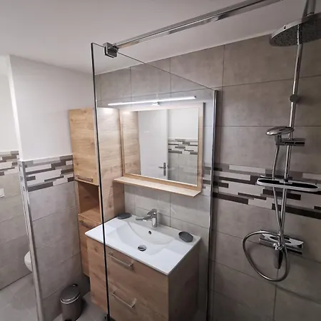 度假居 Maison Renovee A 马瑟伊兰
