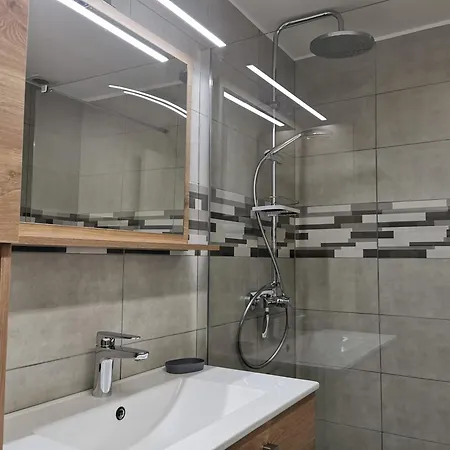 Maison Renovee A 度假居 *