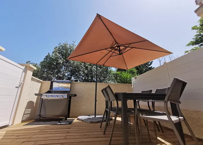 Prázdninový dům Maison Renovee A