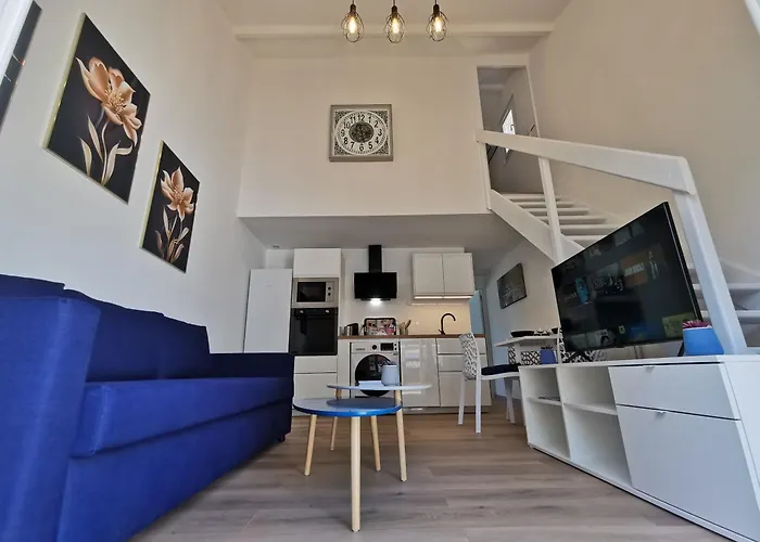 Maison Renovee A Marseillan (Herault)